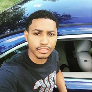 Meet your Posher, Robert