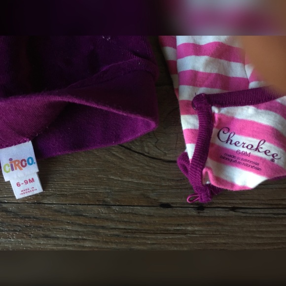 Circo Matching Sets - Baby 6 - 9 m // magenta shirt & velour pant bundle Circo Matching Sets - Baby 6 - 9 m // magenta shirt & velour pant bundle