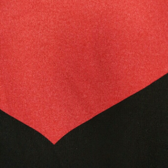 Black Heart Top - Picture 5 of 8