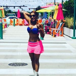 Meet your Posher, Paola