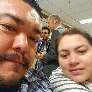 Meet your Posher, Efrain