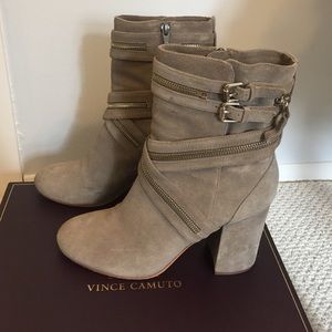 Vince Camuto Signature booties