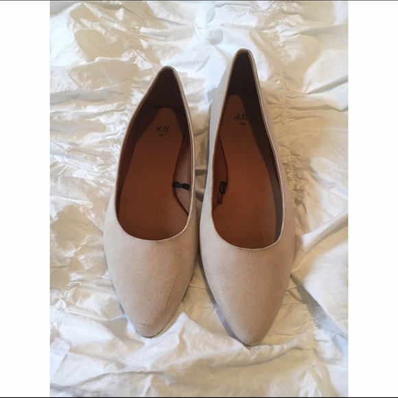 Blush Pink Pointed-Toe Flats