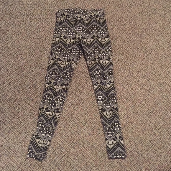 Victoria's Secret PINK Leggings.
