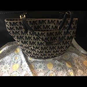 Michael Kors purse