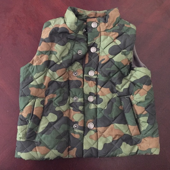 Baby Gap Army Fatigue Puffer Vest 6-12m