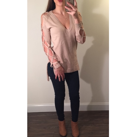 SALE - Criss Cross Sleeved Sweater - Picture 2 of 4