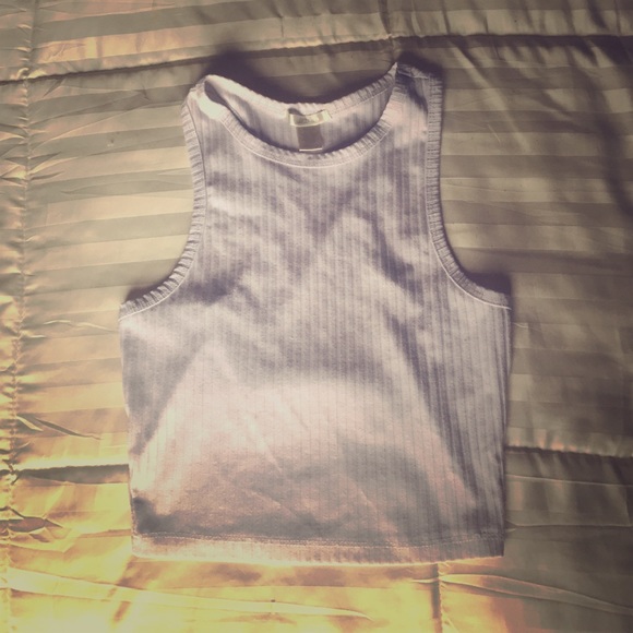 Cute white crop top! - Picture 1 of 2