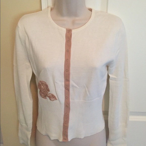 see photos Sweaters - CHECK OUT THE BACK!!!