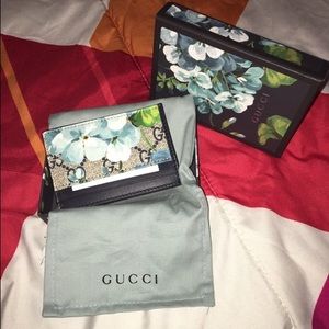 Gucci Wallet #Sold