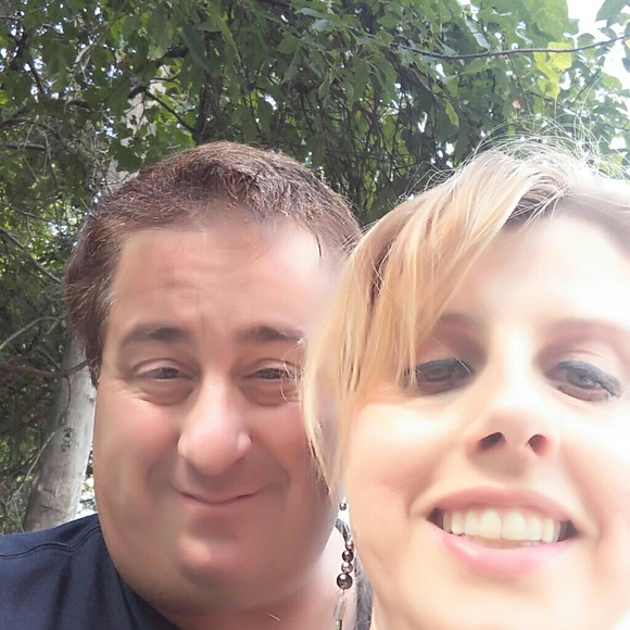 Meet your Posher, Christina - Picture 2 of 4