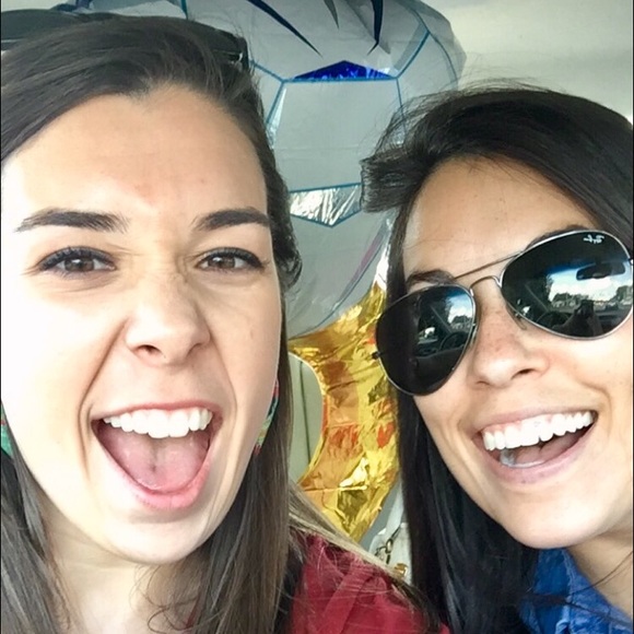 Meet your Posher, Felicity - Picture 2 of 4