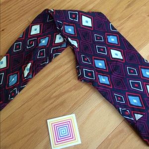 LuLaRoe Diamond Bats One Size
