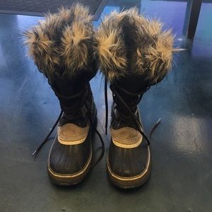 Sorel snow boots!