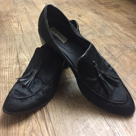 Heeled black calf hair loafers