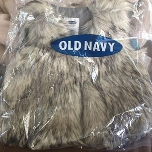 2t fur vest