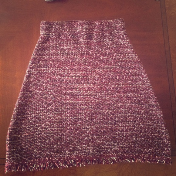 Textured warm skirt