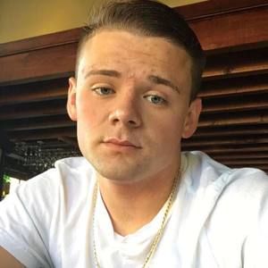 Meet your Posher, Tyler