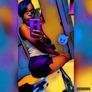 Meet your Posher, Briana