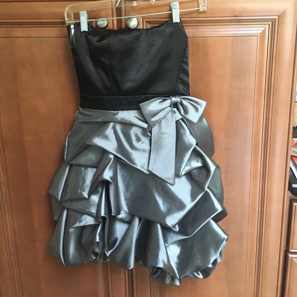 Black and gray puffy dress