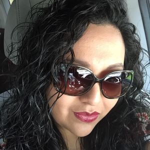 Meet your Posher, Veronica