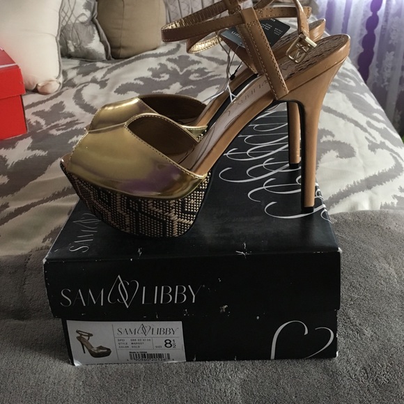 BNIB Sam & Libby  black gold and beige sandals