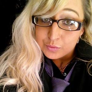 Meet your Posher, Crystal