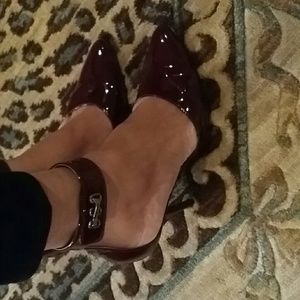 Final BCBG girls burgundy patent leather heels