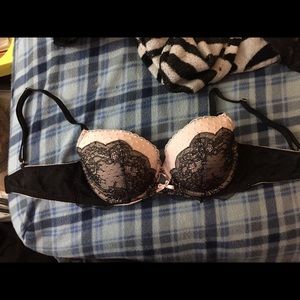 Victoria secrets 36C bra