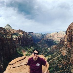 Meet your Posher, Allyson