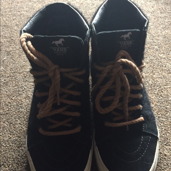 Black Vans