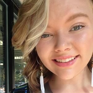 Meet your Posher, Katelynn