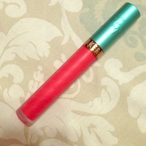 Beauty bakerie liquid matte lipstick