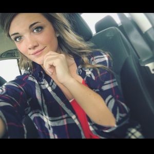 Meet your Posher, Carly