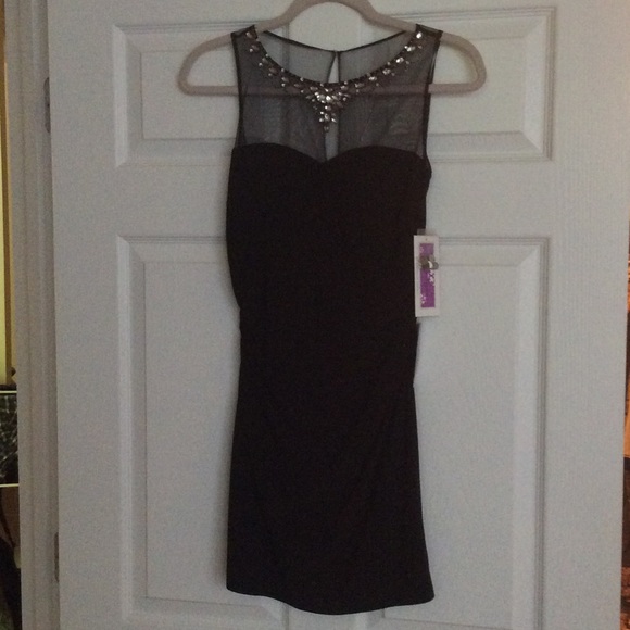 Dress - Picture 1 of 2