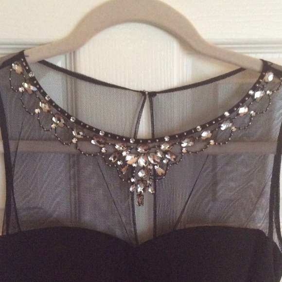 Dress - Picture 2 of 2