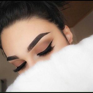 Meet your Posher, Leilani