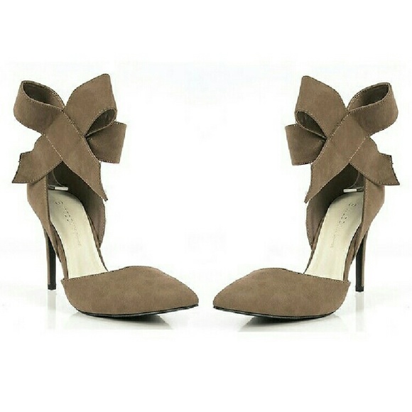 Taupe Bow-tie Heels - Picture 2 of 4