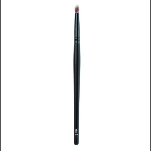 INSPR BEAUTY EYE FLUFF BRUSH