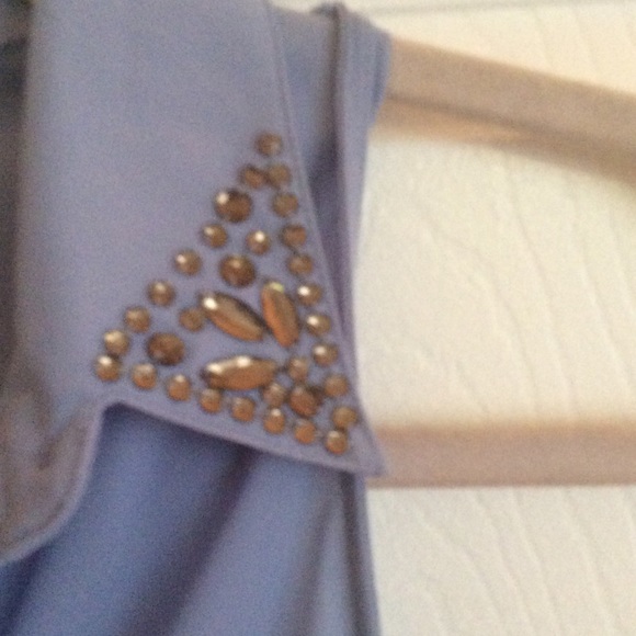 Sleeveless blouse - Picture 2 of 3