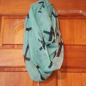 Cross infinity scarf