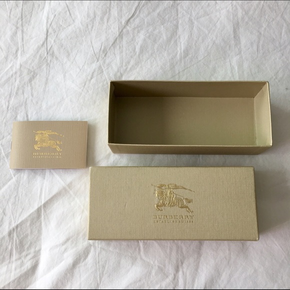 (EMPTY) BURBERRY box for sunglasses