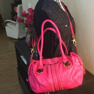 Jessica Simpson bag