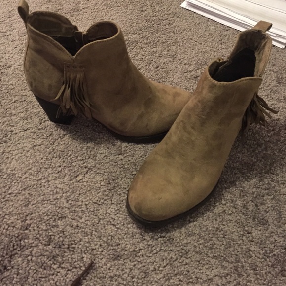 Booties light brown