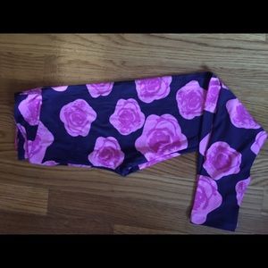 Lularoe TC purple and pink roses