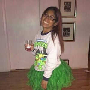 Meet your Posher, Roxanne