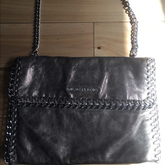 Michael Kors beautiful chain purse.