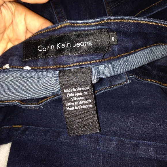 A pair of denims - Picture 3 of 3