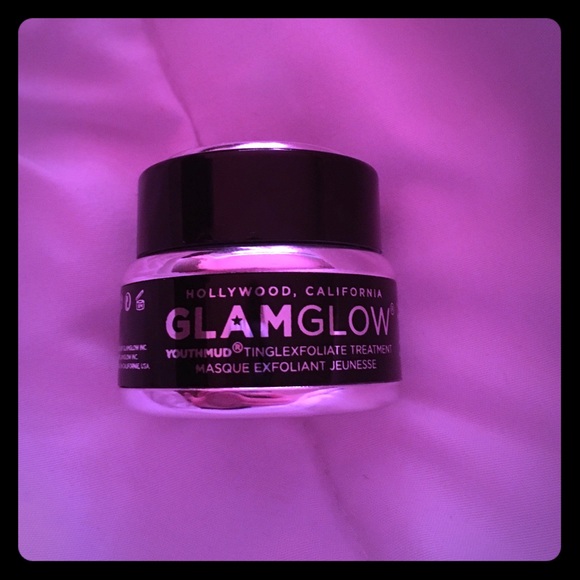 GLAMGLOW Youthmud Tinglexfoliate Treatment