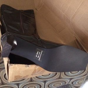 Shoes - Fashion Boots. (NWOT) Shoes - Fashion Boots. (NWOT)